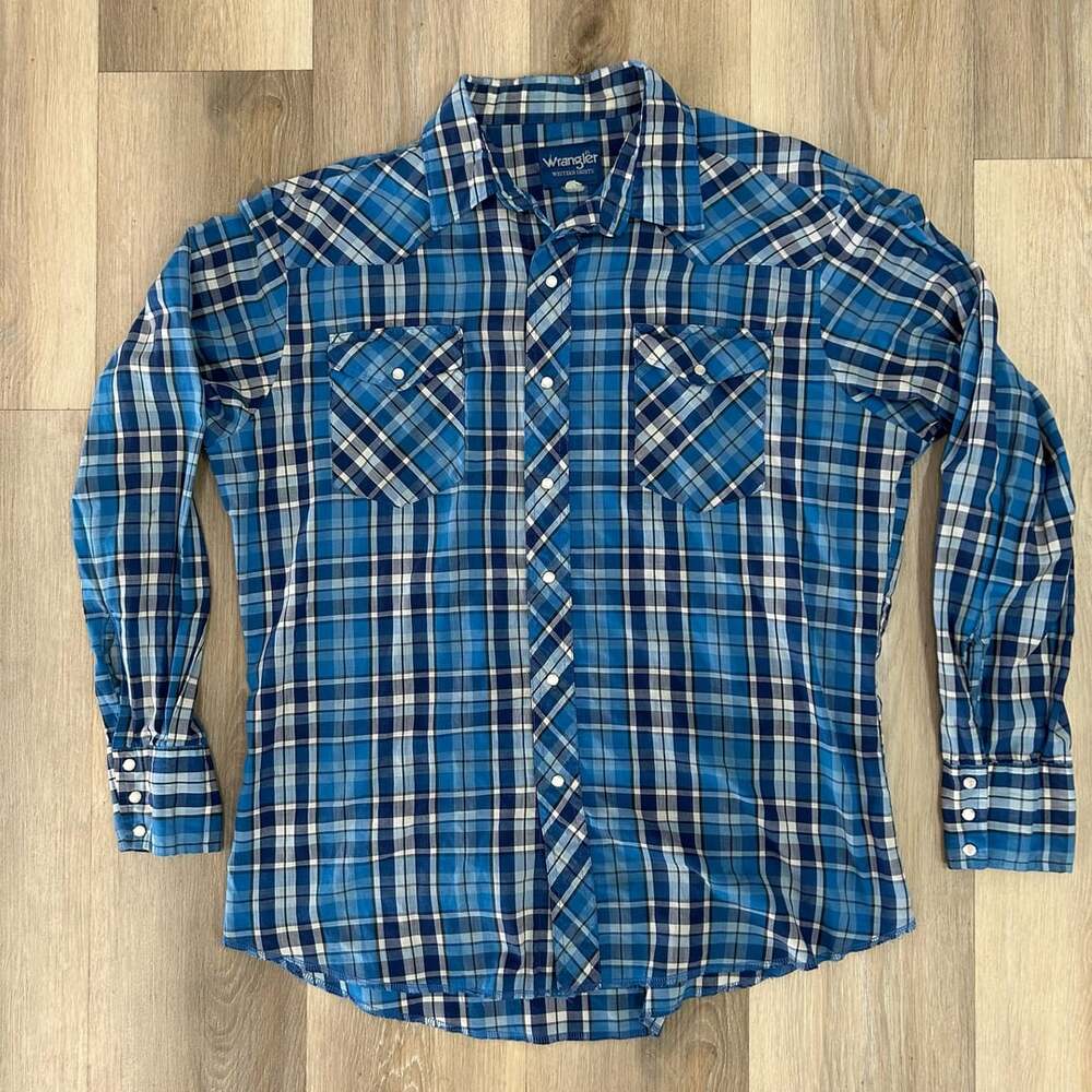 90’s Wrangler Men's Western Plaid Long Sleeve Shirt with Pearl Snap-on  large